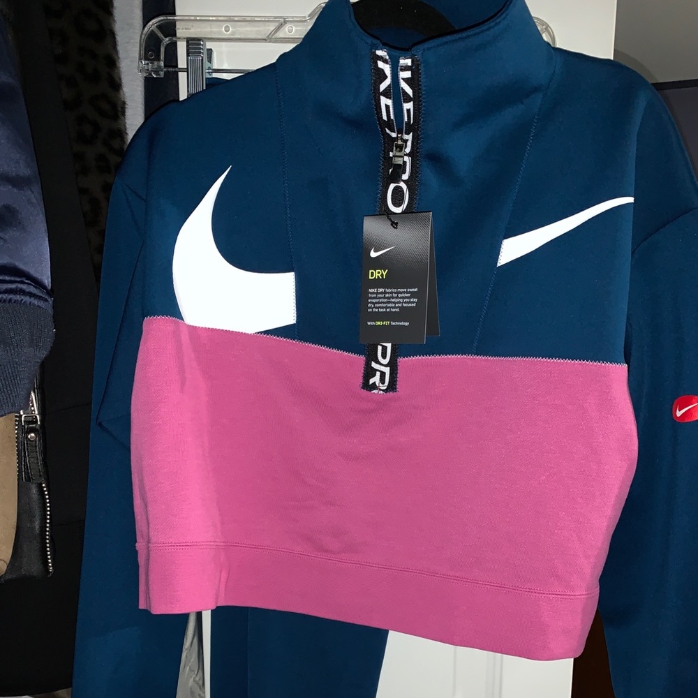 Nike cropped pullover zipped hoodie